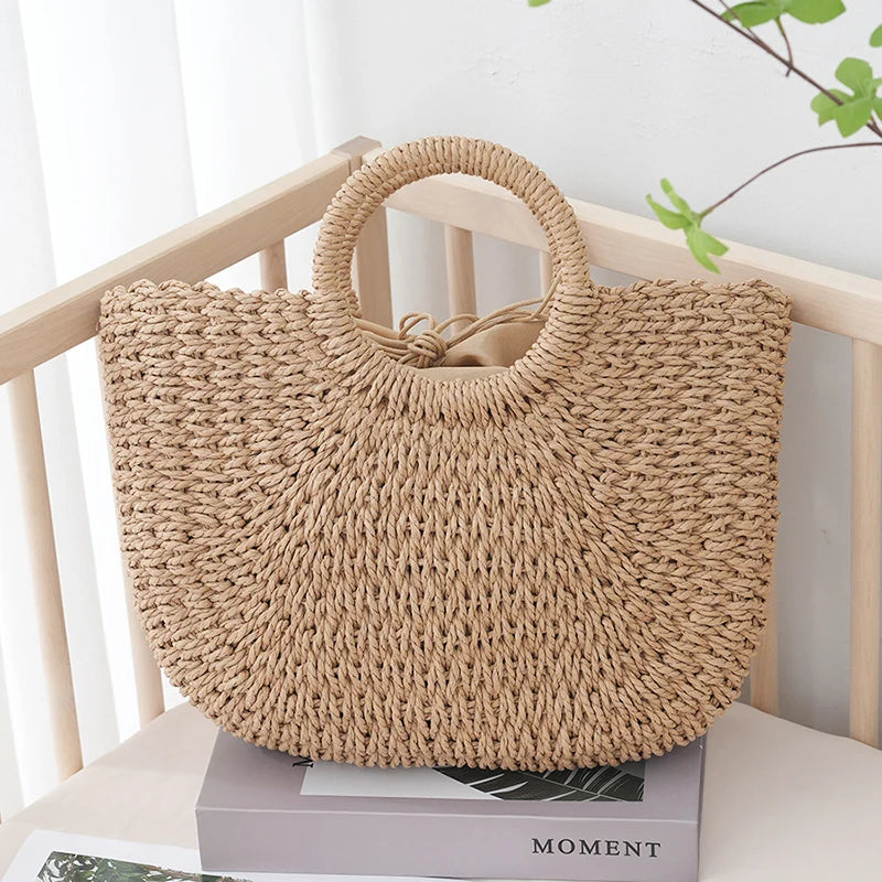 Grand sac cabas demi-lune en paille
