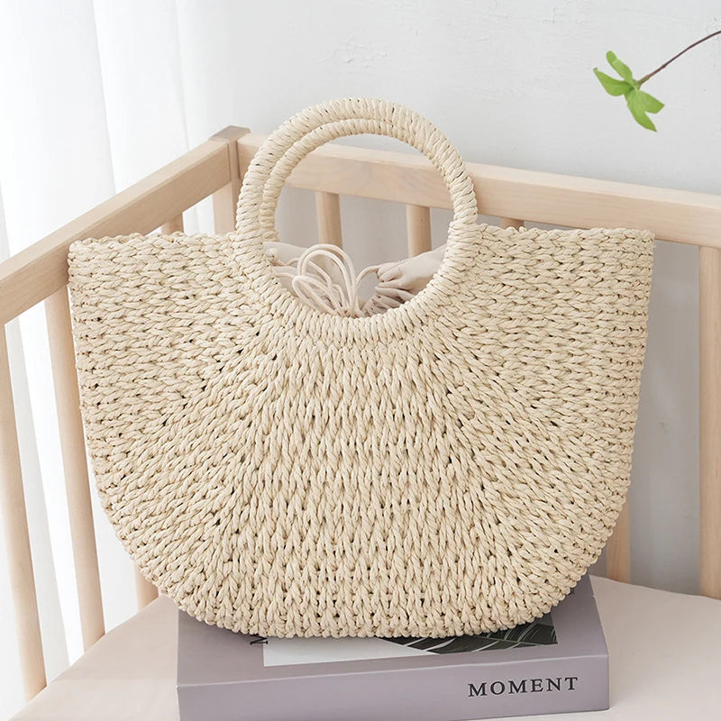 Grand sac cabas demi-lune en paille