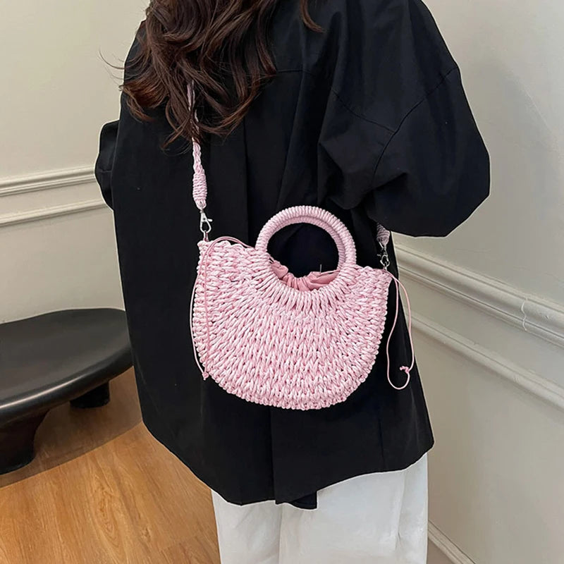 Sac seau en rotin demi-lune bandoulière